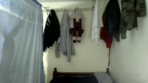 ivyk_ online show from 03/04/26, 05:13