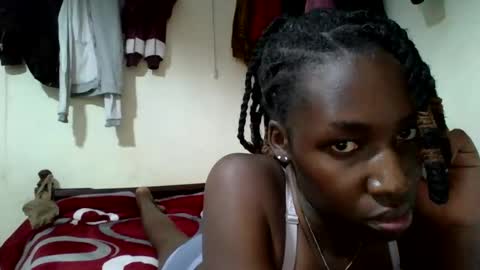 ivyk_ online show from 04/04/26, 12:02