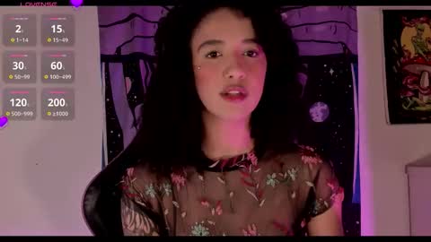 Snapshot of ivymanson_ chatting on 09/12/25, 08:25 Camila online show from 09/12/25, 08:25