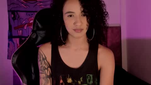 Snapshot of ivymanson_ chatting on 10/08/25, 07:39 Camila online show from 10/08/25, 07:39