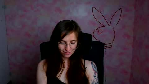 Snapshot of ivynoir_ chatting on 06/21/26, 11:29 Ivy online show from 06/21/26, 11:29