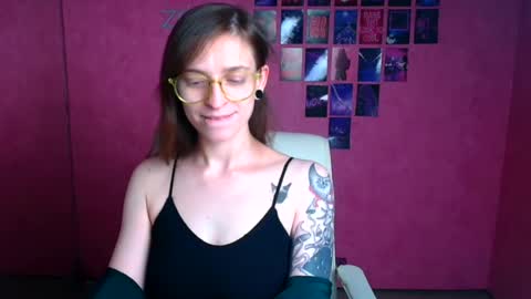 Snapshot of ivynoir_ chatting on 07/04/26, 10:27 Ivy online show from 07/04/26, 10:27