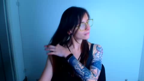 Snapshot of ivynoir_ chatting on 07/09/26, 11:47 Ivy online show from 07/09/26, 11:47