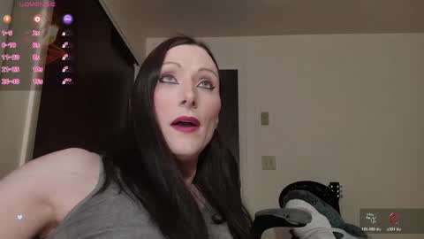 Snapshot of ivyrose499 chatting on 04/16/26, 05:25 IvyRose499 online show from 04/16/26, 05:25