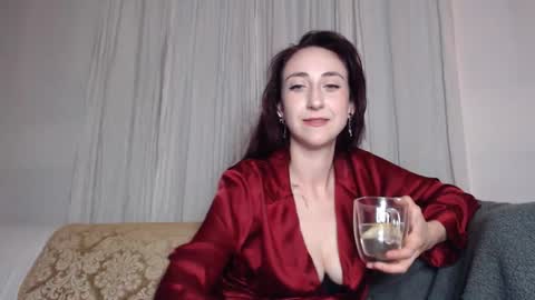 Ivy Rosie online show from 10/11/25, 02:44