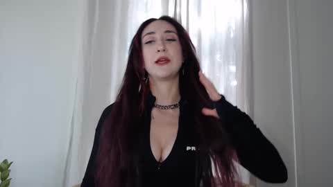 Ivy Rosie online show from 11/13/25, 04:17