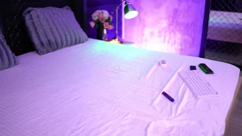 IvyRowa online show from 01/13/25, 09:52