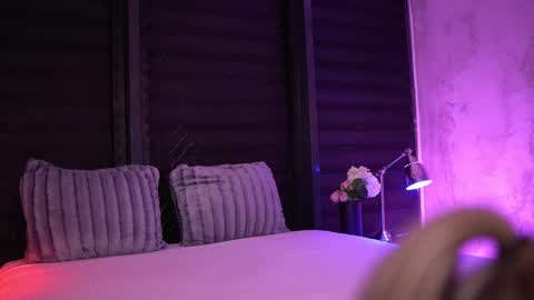 IvyRowa online show from 02/24/25, 07:19