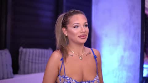 IvyRowa online show from 02/28/25, 07:46