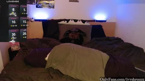 Snapshot of ivyshrumx chatting on 12/24/24, 08:16 Ivy ShrumX online show from 12/24/24, 08:16