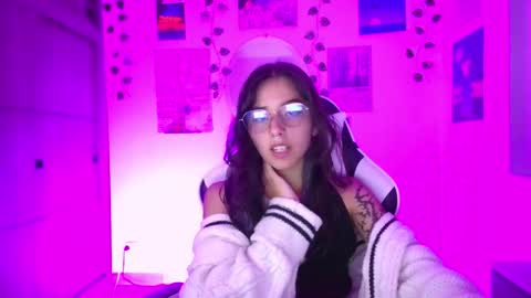 Ivy  online show from 03/04/26, 11:44