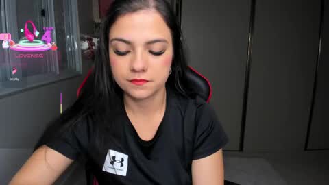 Snapshot of ivyy_scott chatting on 10/26/25, 09:31 Ivvy online show from 10/26/25, 09:31