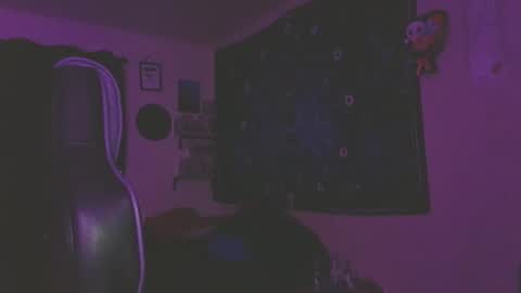 Snapshot of ivyy_sinss chatting on 03/21/26, 01:21 Amiee online show from 03/21/26, 01:21