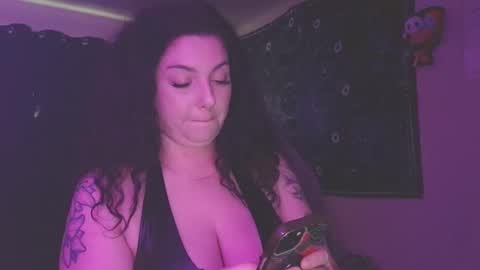 Snapshot of ivyy_sinss chatting on 03/28/26, 11:59 Amiee online show from 03/28/26, 11:59