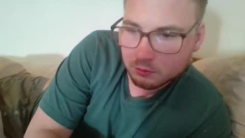 Snapshot of iwantfucknow chatting on 05/17/26, 05:16 iwantfucknow online show from 05/17/26, 05:16