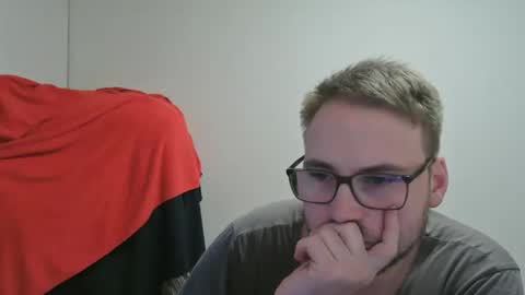 Snapshot of iwantfucknow chatting on 05/20/26, 10:32 iwantfucknow online show from 05/20/26, 10:32