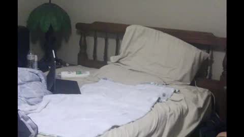 Snapshot of iwhitesmurf chatting on 11/14/25, 05:06 iwhitesmurf online show from 11/14/25, 05:06