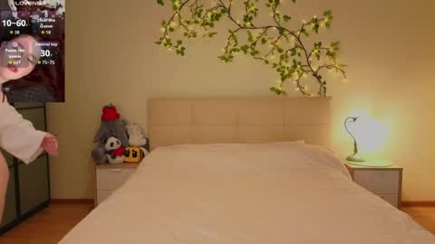 Snapshot of iwi_wi_wi chatting on 05/04/26, 11:23 Daisy online show from 05/04/26, 11:23