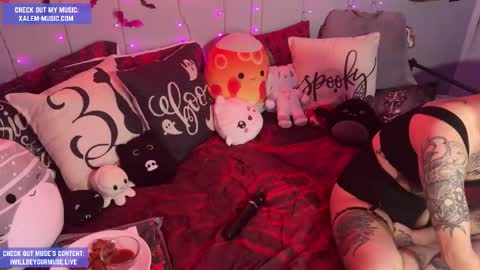 Muse hethey online show from 10/04/25, 12:08