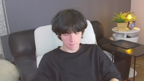 Maxim online show from 12/05/24, 10:23