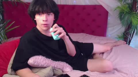 Maxim online show from 12/07/24, 04:31