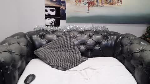 Maxim online show from 12/13/24, 03:38