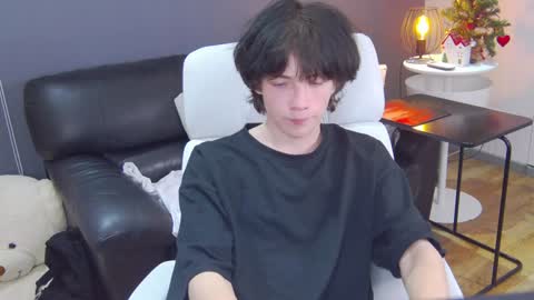 Maxim online show from 12/18/24, 09:29