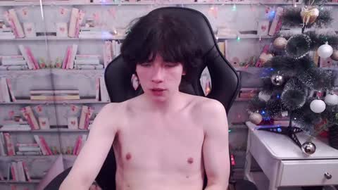 Maxim online show from 12/21/24, 01:04