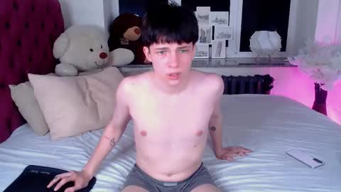 Maxim online show from 03/08/26, 03:32