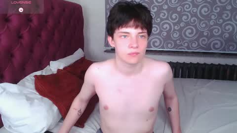 Maxim online show from 04/01/26, 11:46