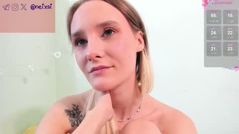 Snapshot of ixsi chatting on 09/21/25, 08:38 Nina online show from 09/21/25, 08:38