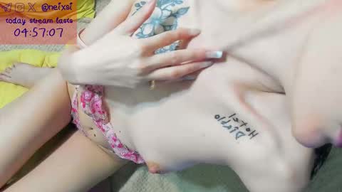 Snapshot of ixsi chatting on 11/13/25, 03:22 Nina online show from 11/13/25, 03:22