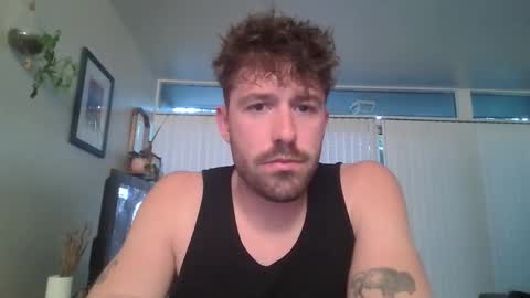 Snapshot of ixxoreus chatting on 04/29/26, 02:37 ixxoreus online show from 04/29/26, 02:37