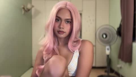 Snapshot of iyahfoxy777 chatting on 04/15/26, 05:09 divaonopka online show from 04/15/26, 05:09