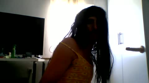 Snapshot of iyoperro chatting on 06/13/26, 02:48 Casandro online show from 06/13/26, 02:48
