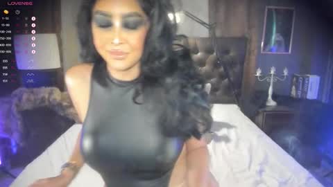 Snapshot of iyotara_ chatting on 03/12/26, 01:23 Areeya online show from 03/12/26, 01:23