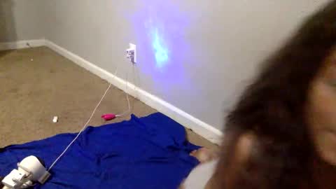 iysisfv online show from 10/15/25, 01:28