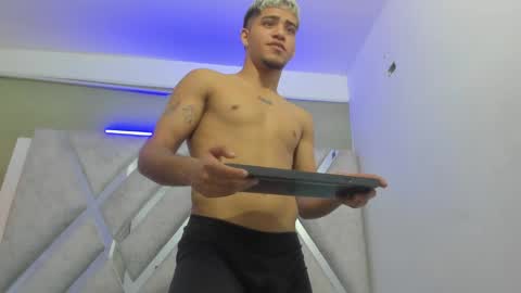 Snapshot of izaak_taylor7 chatting on 02/08/25, 06:33 izaack online show from 02/08/25, 06:33