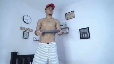 Snapshot of izaak_taylor7 chatting on 03/11/25, 08:31 izaack online show from 03/11/25, 08:31