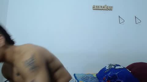 Snapshot of izaak_taylor7 chatting on 09/11/25, 04:01 izaack online show from 09/11/25, 04:01