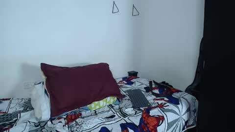 Snapshot of izaak_taylor7 chatting on 09/30/25, 08:41 izaack online show from 09/30/25, 08:41