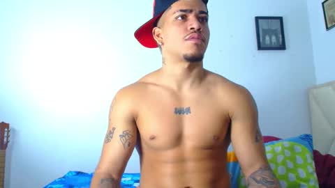 Snapshot of izaak_taylor7 chatting on 12/02/25, 03:07 izaack online show from 12/02/25, 03:07