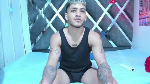 Snapshot of izaak_taylor7 chatting on 01/08/26, 11:18 izaack online show from 01/08/26, 11:18