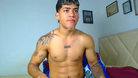 Snapshot of izaak_taylor7 chatting on 02/14/26, 04:37 izaack online show from 02/14/26, 04:37