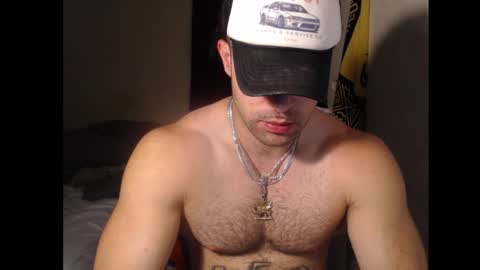 Snapshot of izak144 chatting on 12/10/24, 01:11 izak144 online show from 12/10/24, 01:11