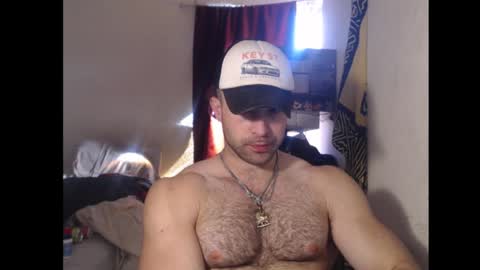 Snapshot of izak144 chatting on 01/17/25, 08:33 izak144 online show from 01/17/25, 08:33