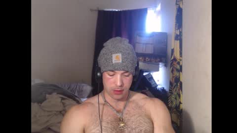 Snapshot of izak144 chatting on 02/13/25, 11:04 izak144 online show from 02/13/25, 11:04