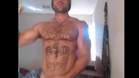 Snapshot of izak144 chatting on 09/23/25, 06:33 izak144 online show from 09/23/25, 06:33