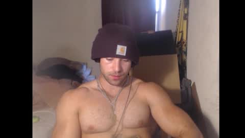 Snapshot of izak144 chatting on 12/18/25, 12:38 izak144 online show from 12/18/25, 12:38