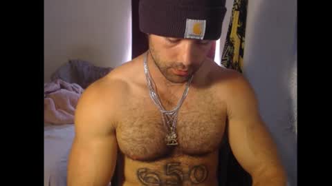 Snapshot of izak144 chatting on 03/19/26, 06:01 izak144 online show from 03/19/26, 06:01